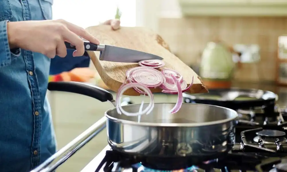 How to Cook With Stainless Steel Cookware