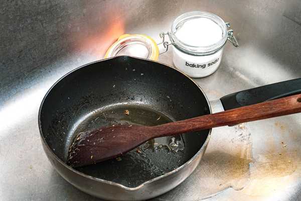 Restore The Non-Stick Cookware