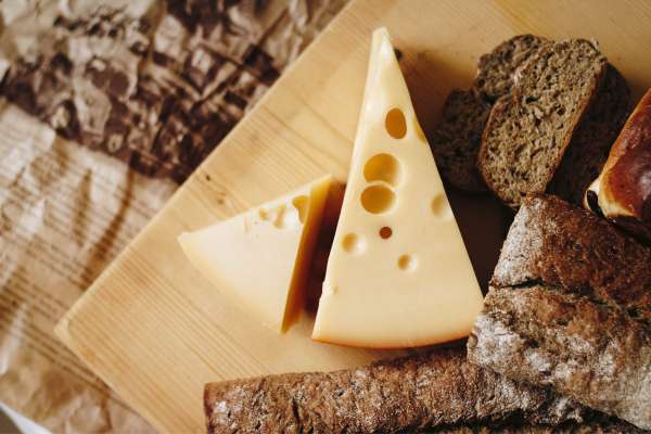 Selecting Cheese Varieties