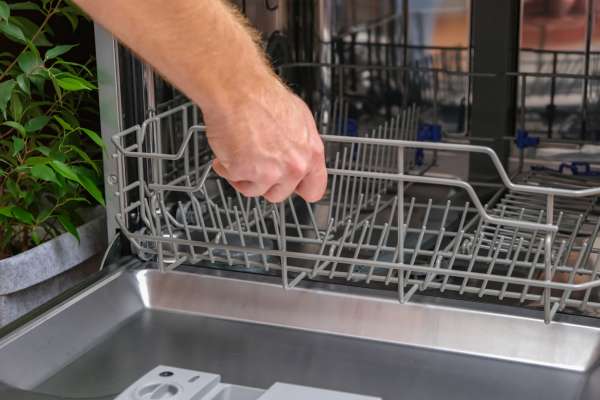 Cleaning The Interior Of The Dishwasher