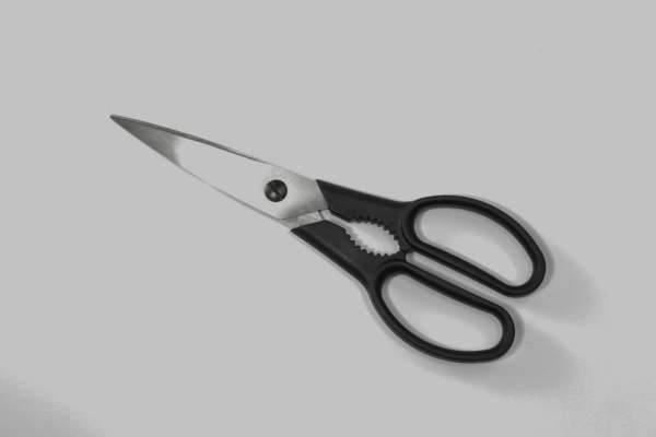 Signs Your Kitchen Shears Need Sharpening