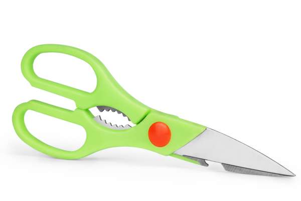 Why Cleaning Kitchen Shears Matters