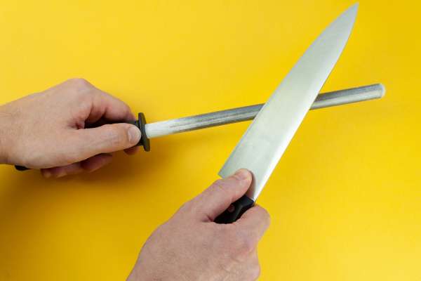 Using A Knife Sharpener