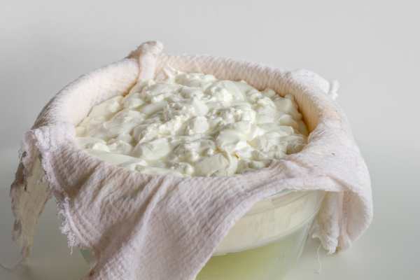 Making Yogurt Cheese