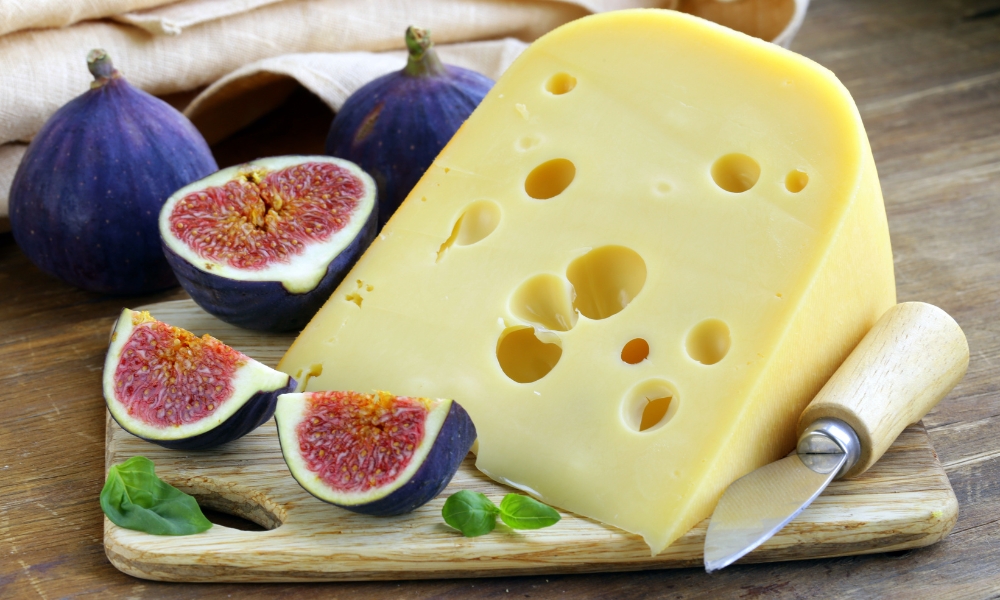 How To Cut Figs For Cheese Board
